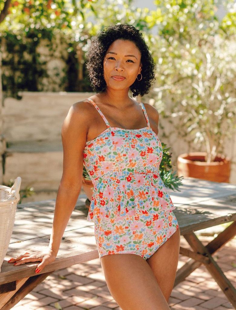 Womens Plus Size Swimwear Peplum Tankini Tops Tummy Control Floral Retro  Swimsuits : : Clothing & Accessories